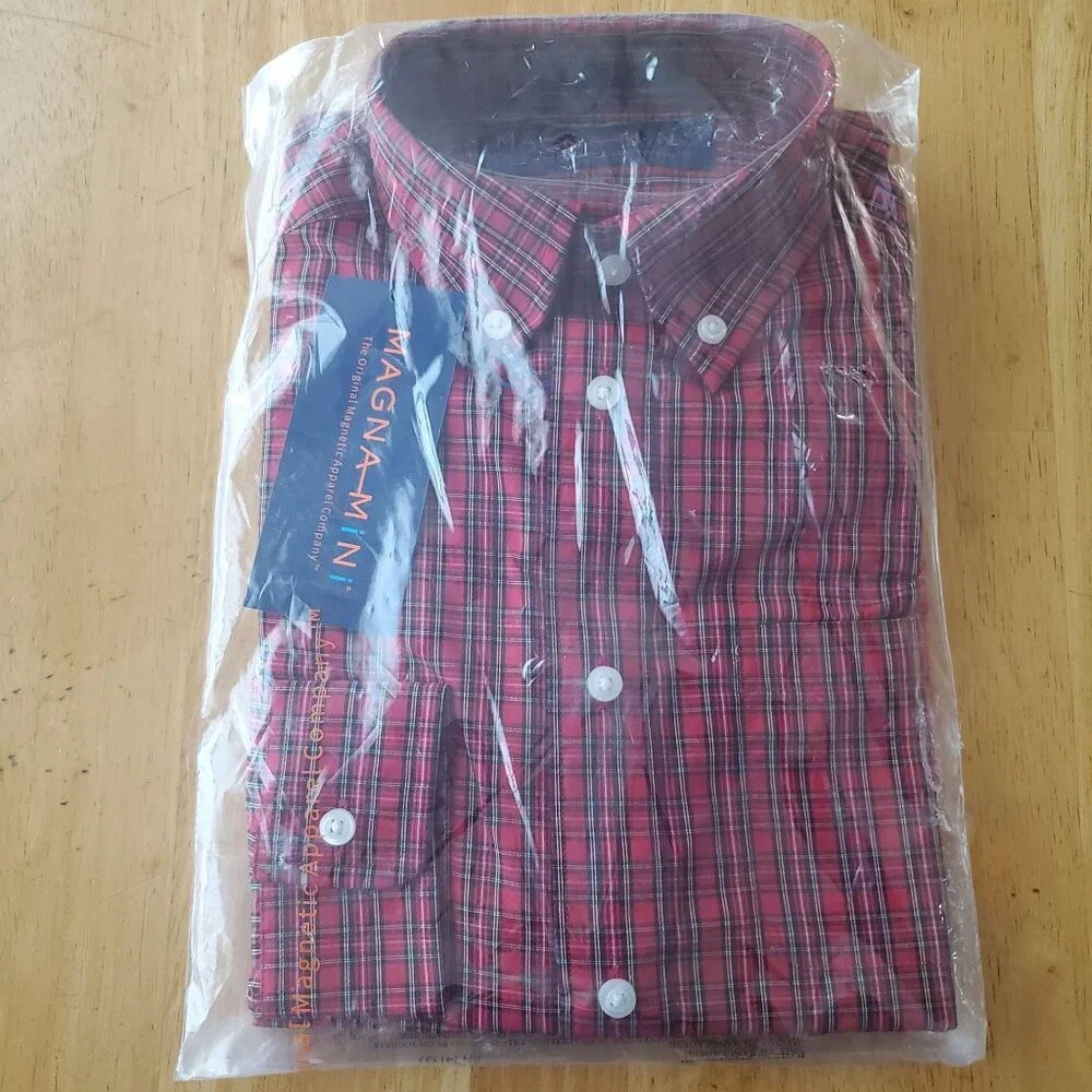MagnaReady dress shirt boys sz medium Red plaid magnetic button down Long sleeve